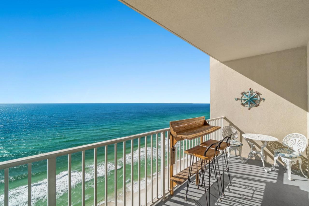 Holiday home Stunning Beachfront Condo, Walk To Pier Park,pools *