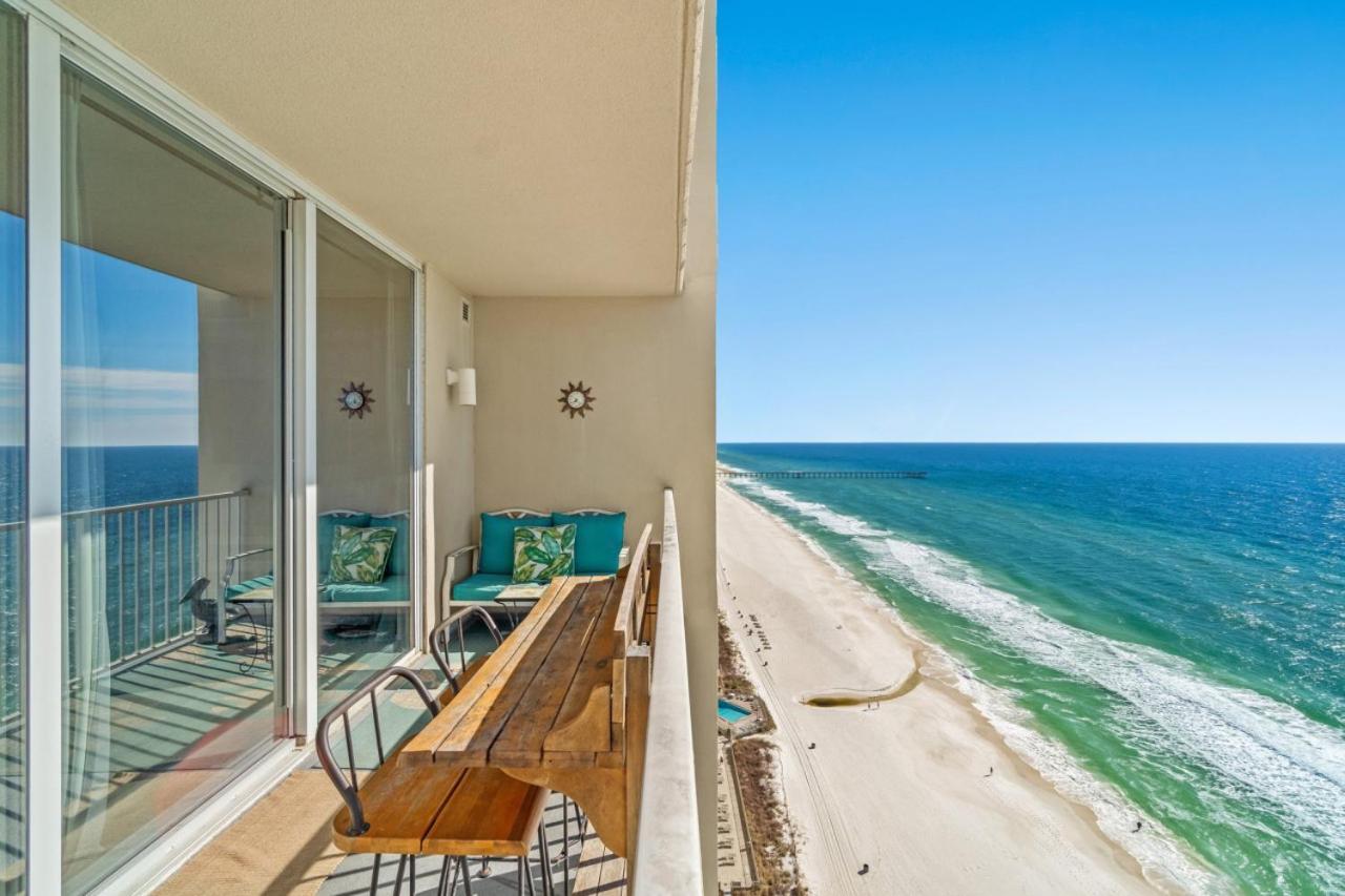 Stunning Beachfront Condo, Walk To Pier Park,pools Holiday home Panama City Beach