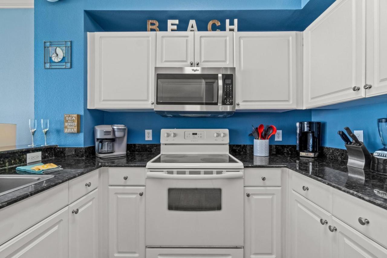 Holiday home Stunning Beachfront Condo, Walk To Pier Park,pools Panama City Beach